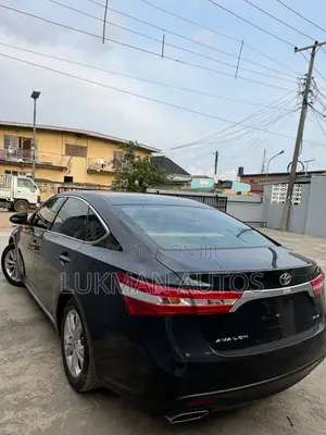 Toyota Avalon XLE 4dr Sedan (3.5L 6cyl 6A) 2014 Black