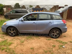 Toyota Matrix XR Hatchback FWD (1.8L 4cyl 4A) 2003 Blue