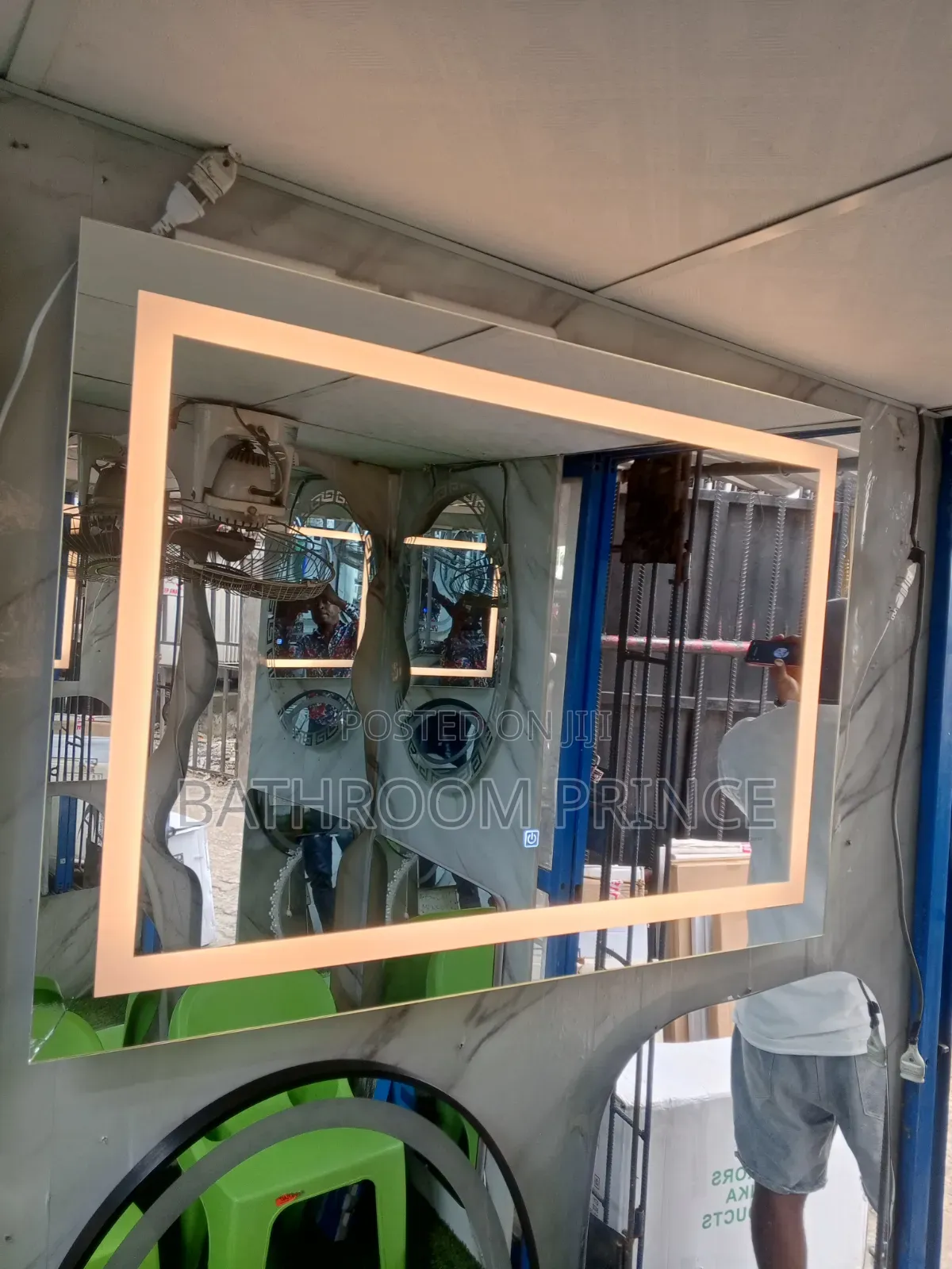 120×70cm Quality LED Mirror With Three Light