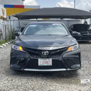 Toyota Camry 2018 Black