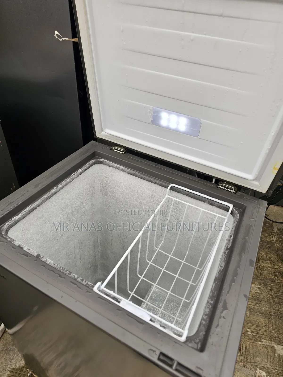100L Hisense Freezer