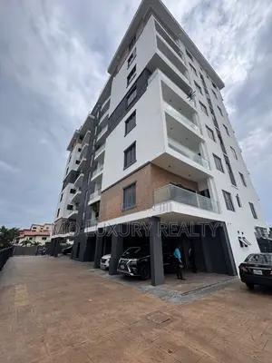 3bdrm Apartment in Lekki Phase 1 for rent