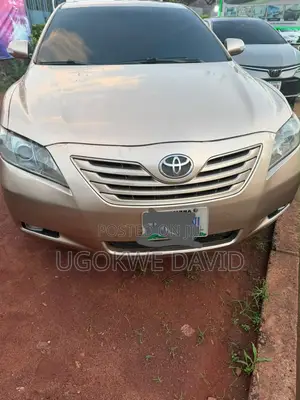 Toyota Camry 2010 Gold