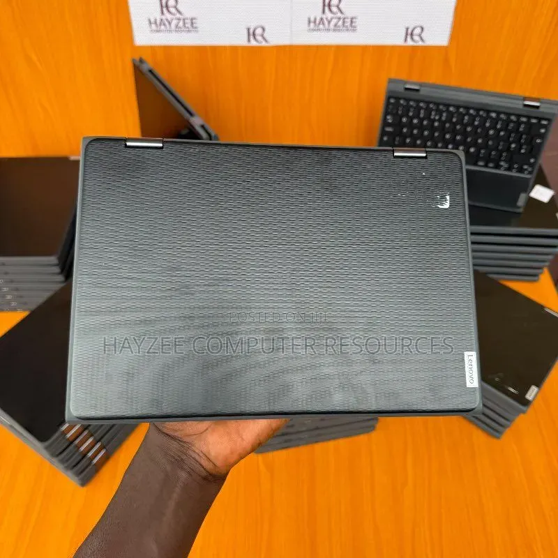 Laptop Lenovo 300e 4GB Intel Celeron SSD 128GB