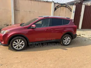 Toyota RAV4 2014 Red