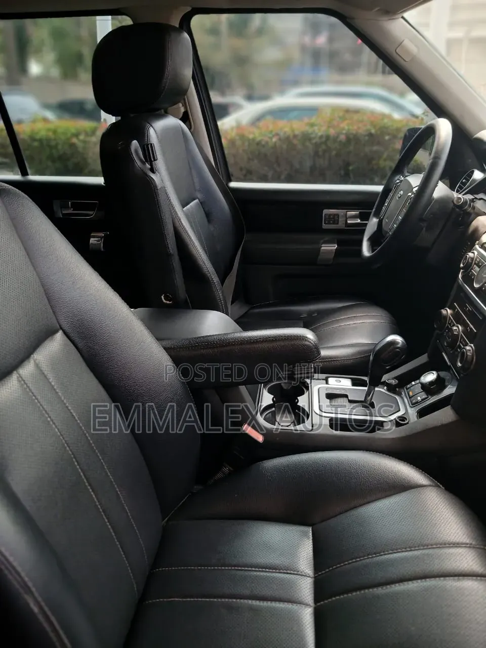 Land Rover Lr4 Base 4x4 2016 Black