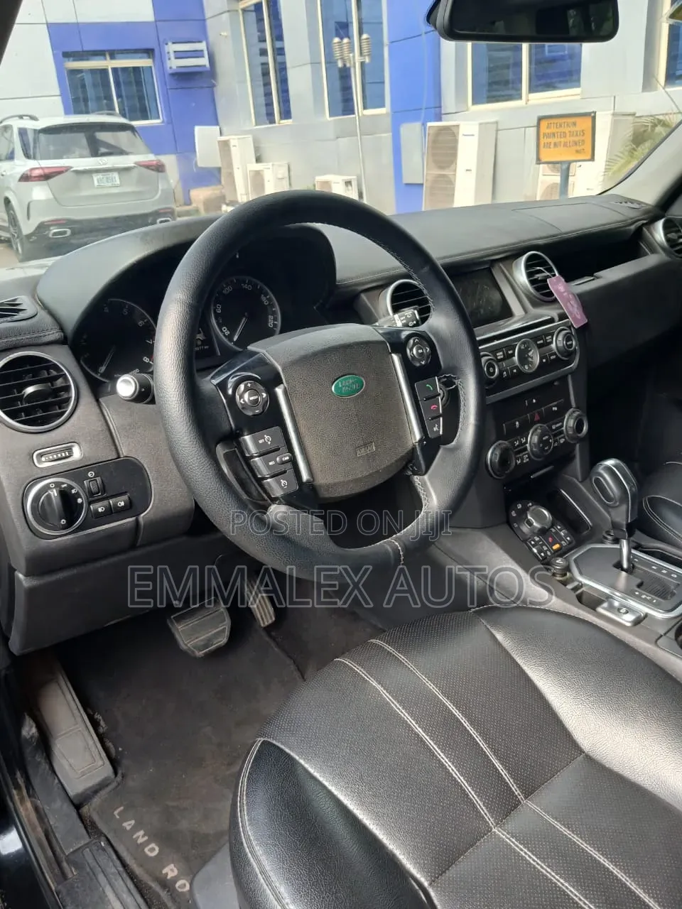 Land Rover Lr4 Base 4x4 2016 Black