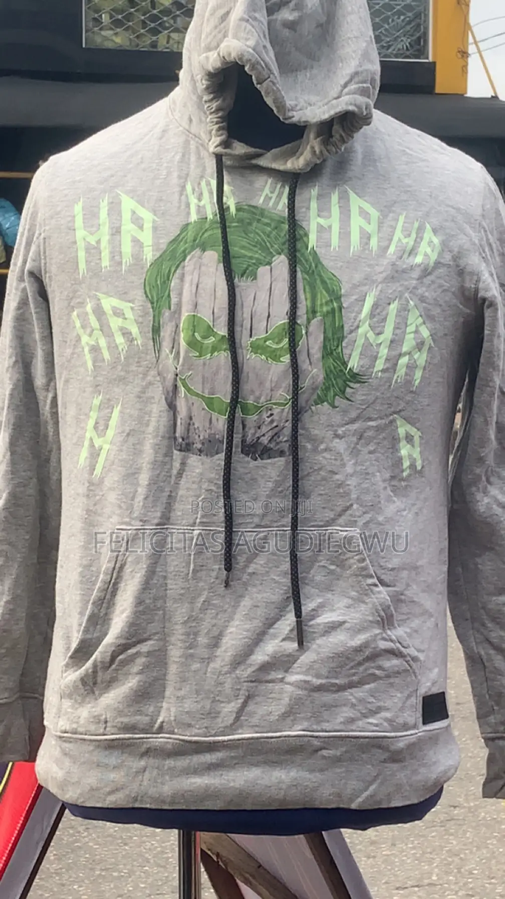 Sweater / Hoddie
