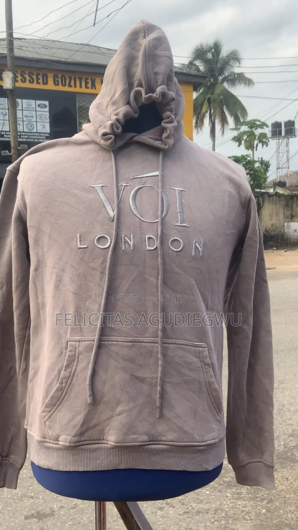 Sweater / Hoddie