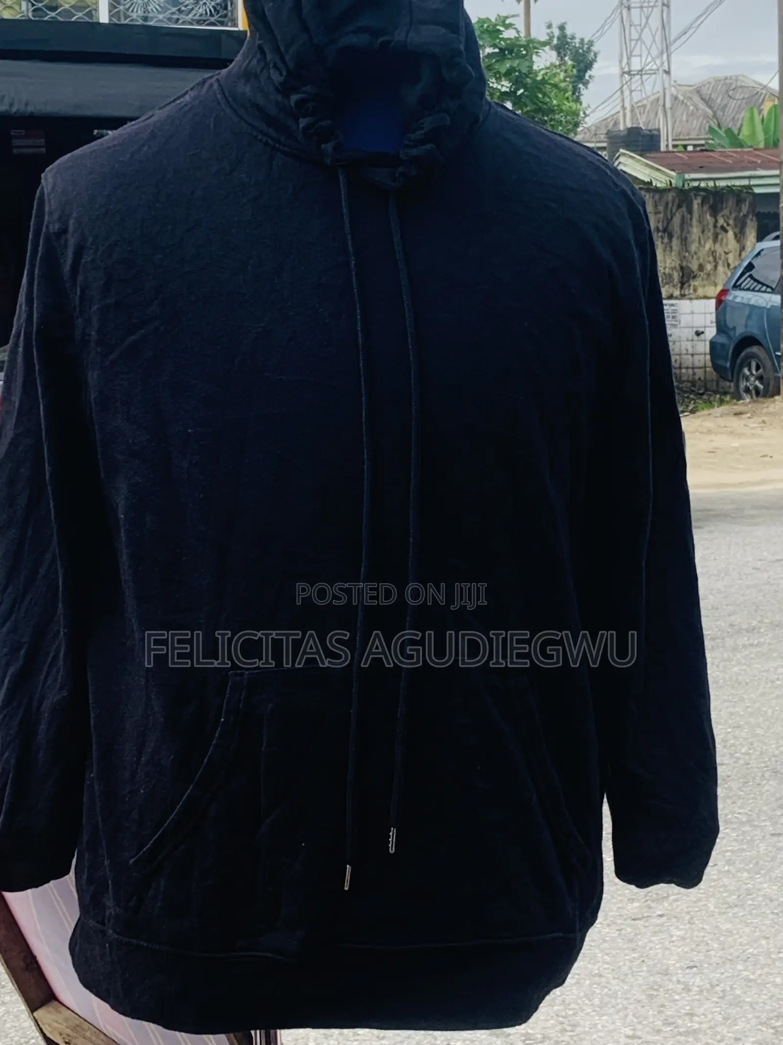Sweater / Hoddie