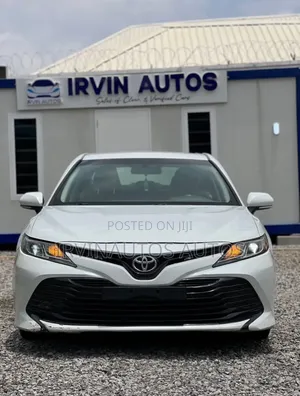 Toyota Camry 2020 White