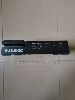 Nux Mg 300 Multi Effect Processor