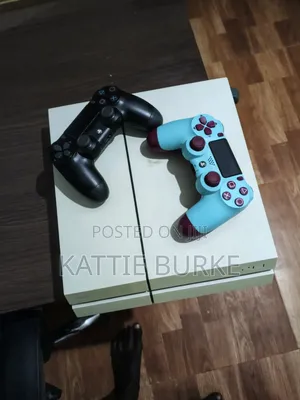 Play Station 4