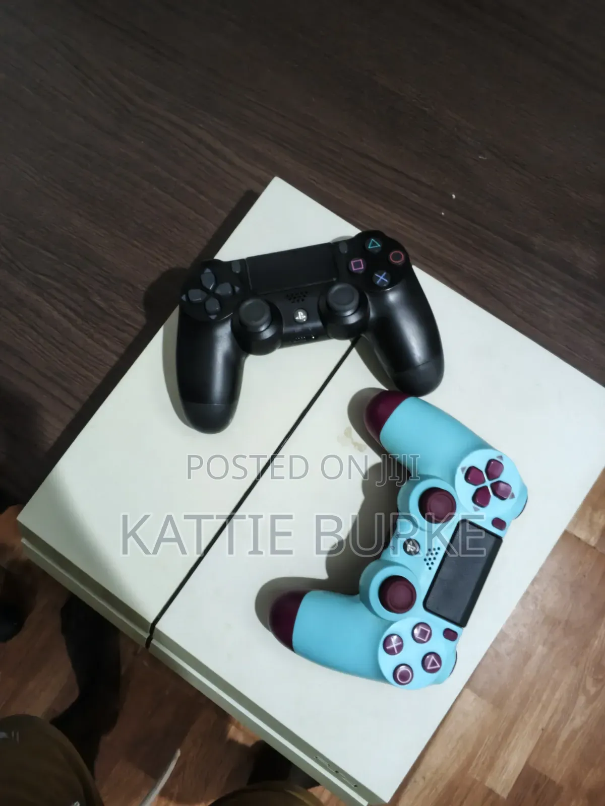 Play Station 4