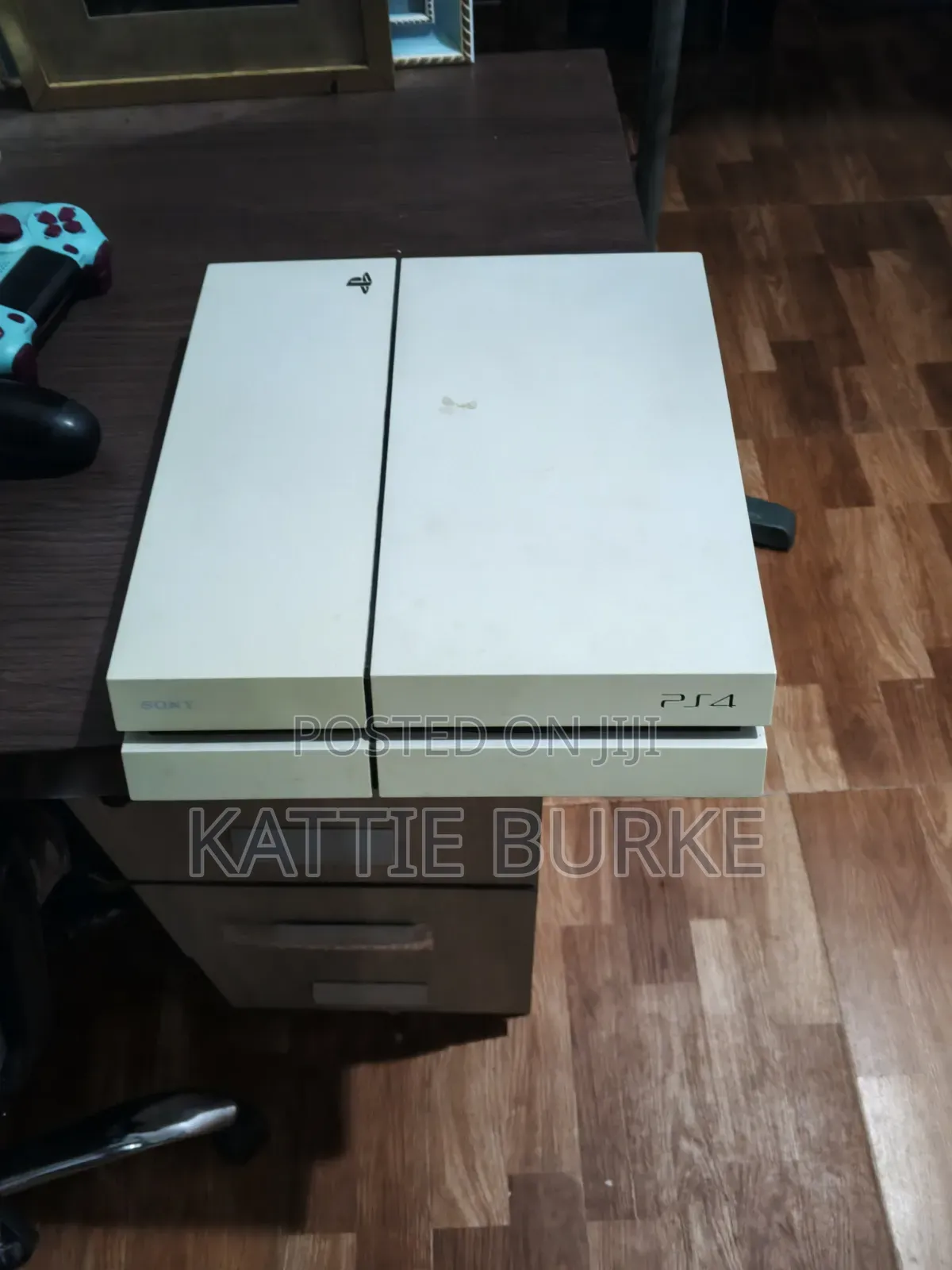 Play Station 4
