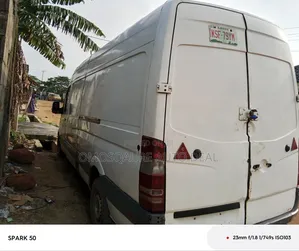 Mercedes-Benz Sprinter 2005 White