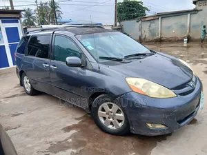 Toyota Sienna 2007 Gray
