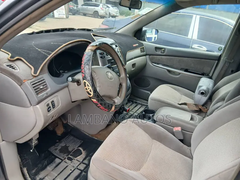Toyota Sienna 2007 Gray