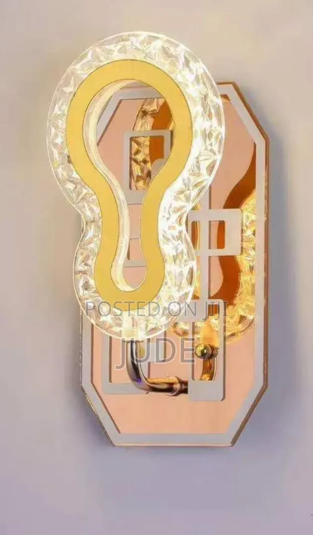 Luxurious Wall Bracket