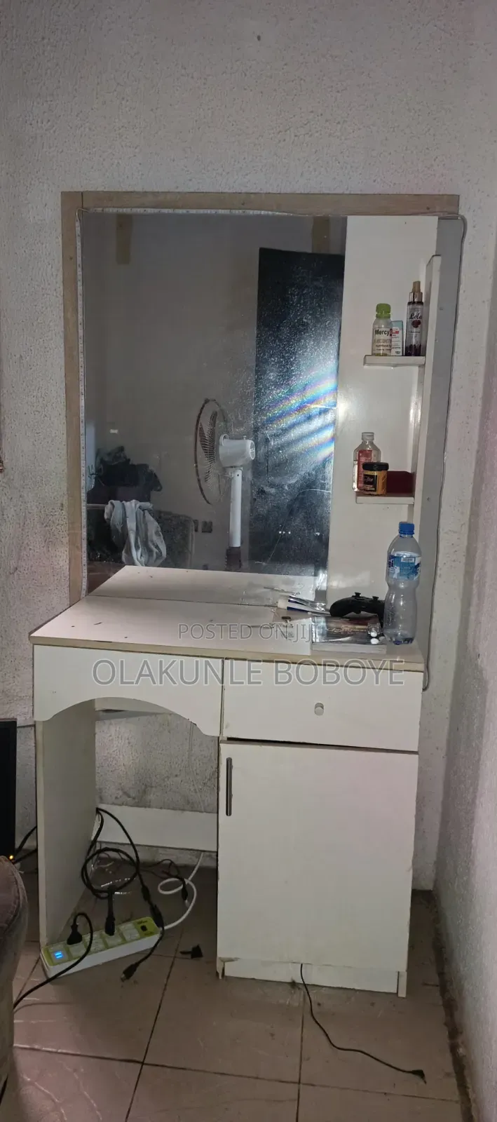 Standing Mirror Shelf