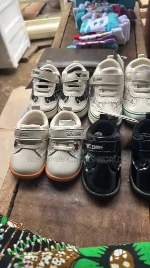 Baby Luxury Sneakers – "Y.Young" Brand (Sizes 16–21)