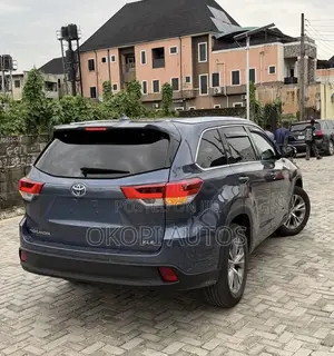 Toyota Highlander 2015 Gray