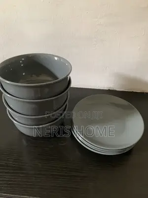 Royal Norfolk Plate Set