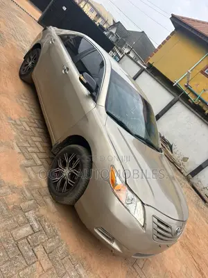 Toyota Camry 2008 Gold