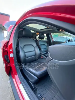 Mercedes-Benz GLA 250 2017 Red