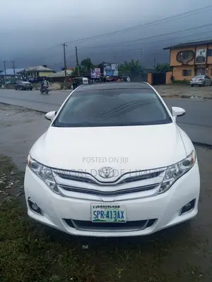 Toyota Venza V6 AWD 2011 White