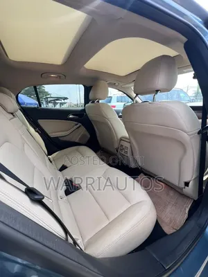Mercedes-Benz GLA 250 2017 Blue