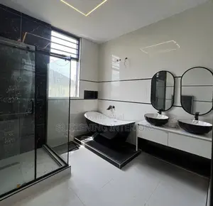 Bathroom Luxury Shower Cubicle