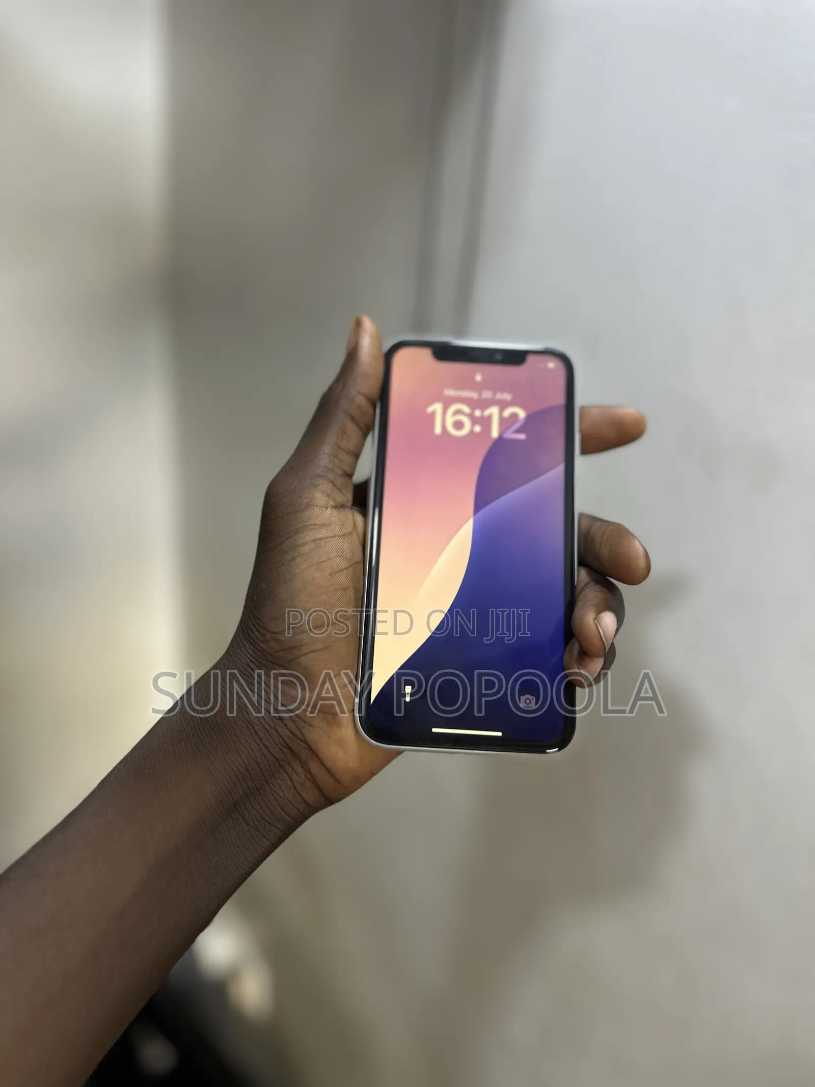 Apple iPhone XR 64 GB White