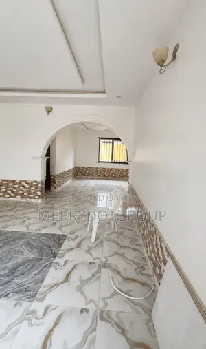 3bdrm Apartment in Close To Diamond, Igando / Ikotun/Igando for rent