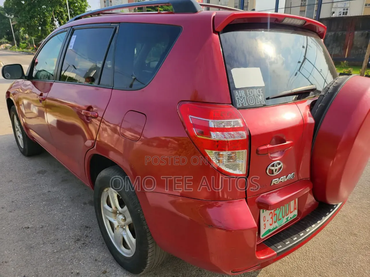 Toyota RAV4 2011 Red