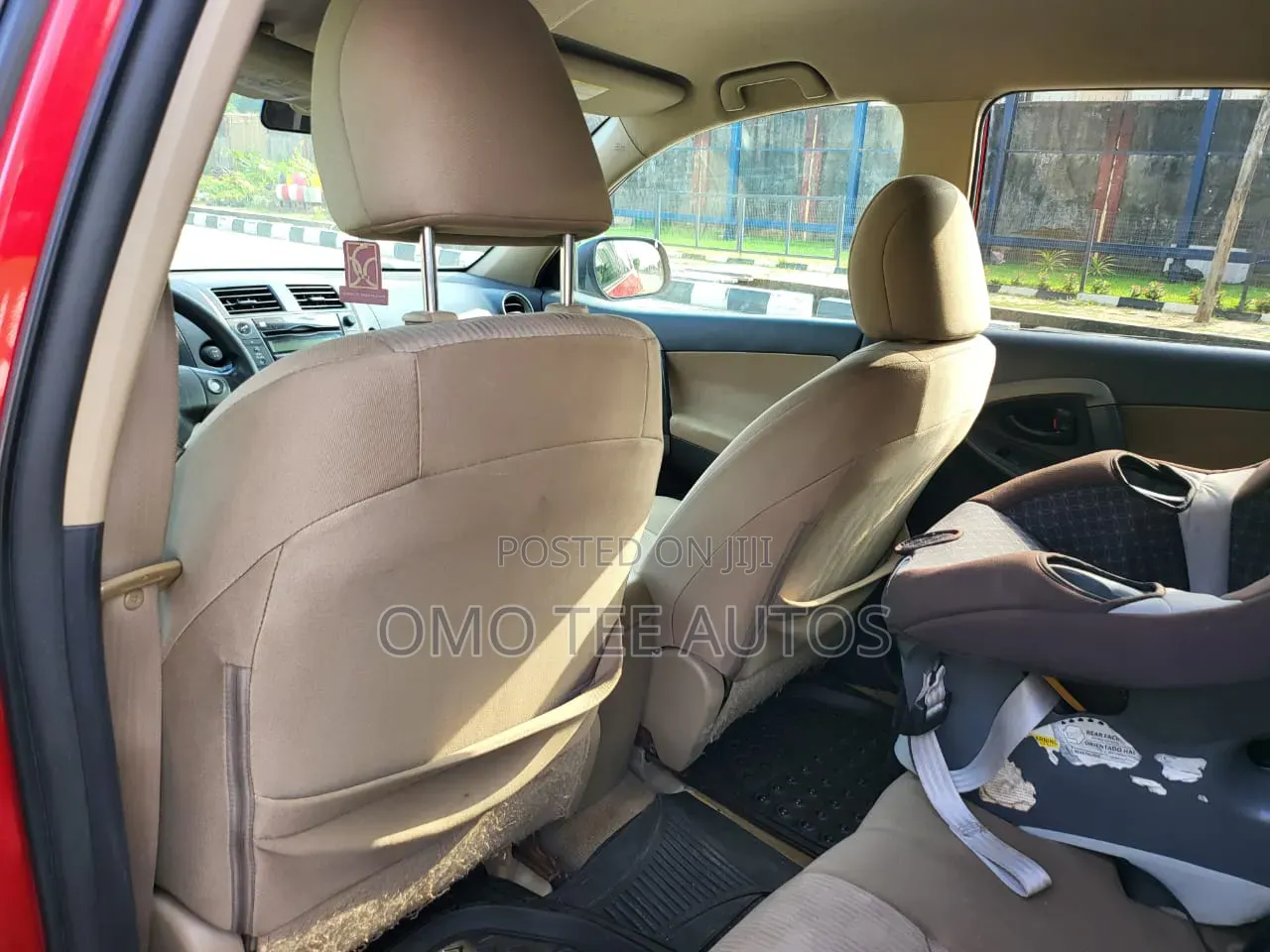 Toyota RAV4 2011 Red