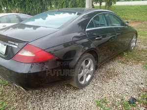 Mercedes-Benz CLS 2009 Black
