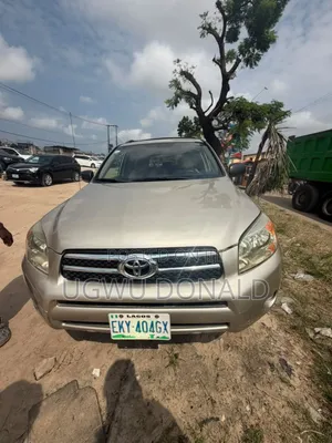 Toyota RAV4 2008 Gold