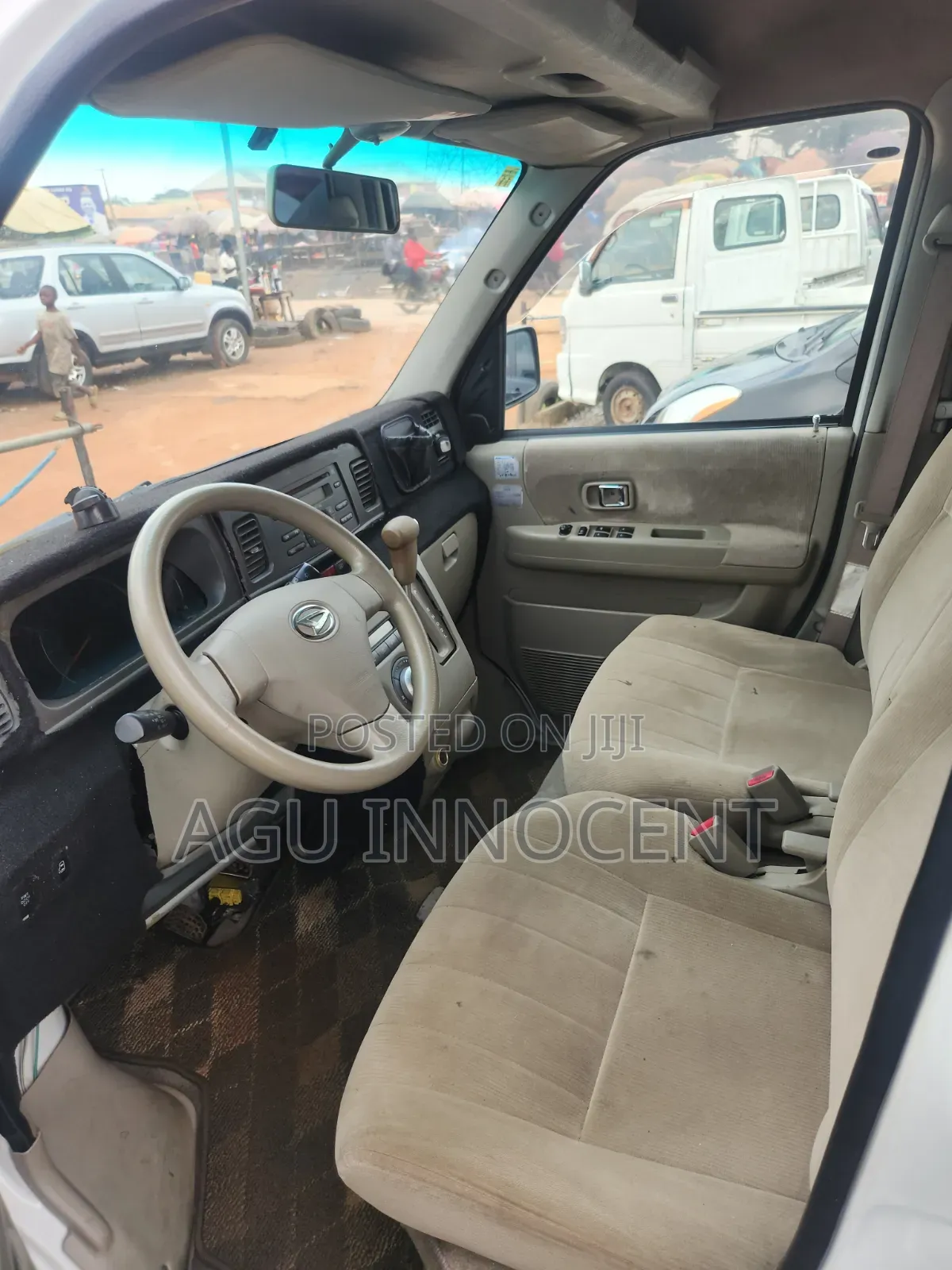 Daihatsu Hijet 2012 White