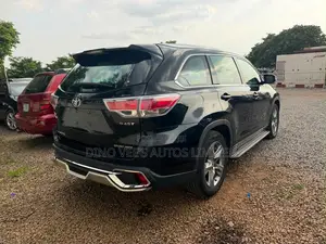 Toyota Highlander 2016 Black