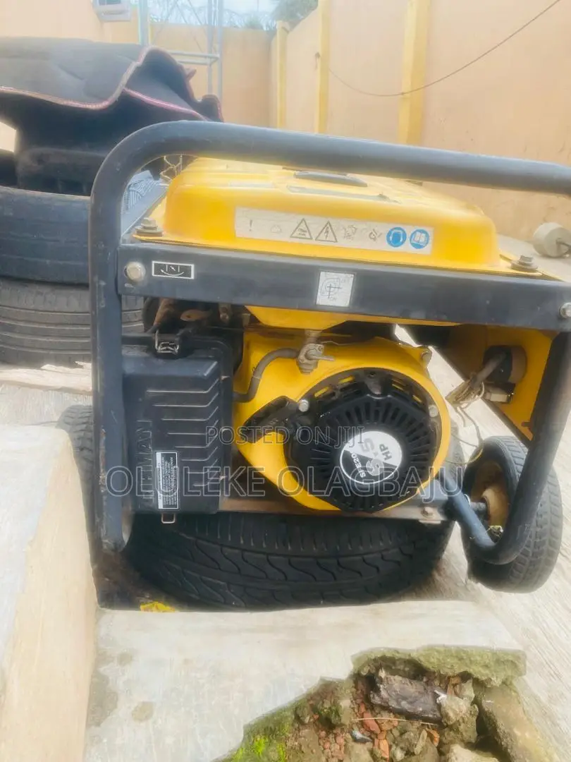 ELEPAQ Constant SV6800E2 Generator