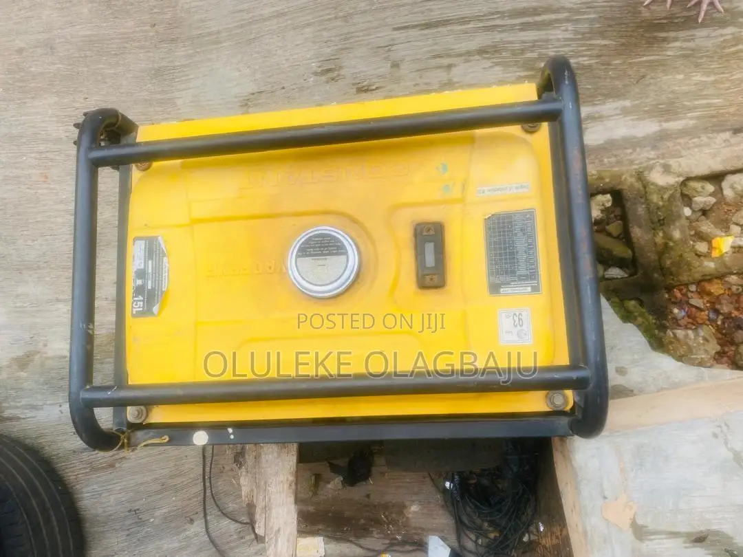 ELEPAQ Constant SV6800E2 Generator