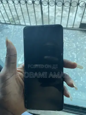 Tecno Spark 20 128 GB Black