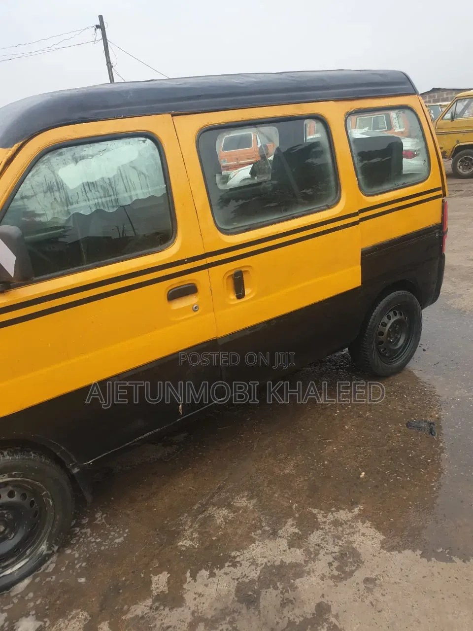 Suzuki APV Minibus 2010 Yellow