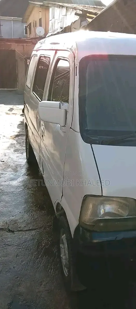 Suzuki APV Minibus 2010 White
