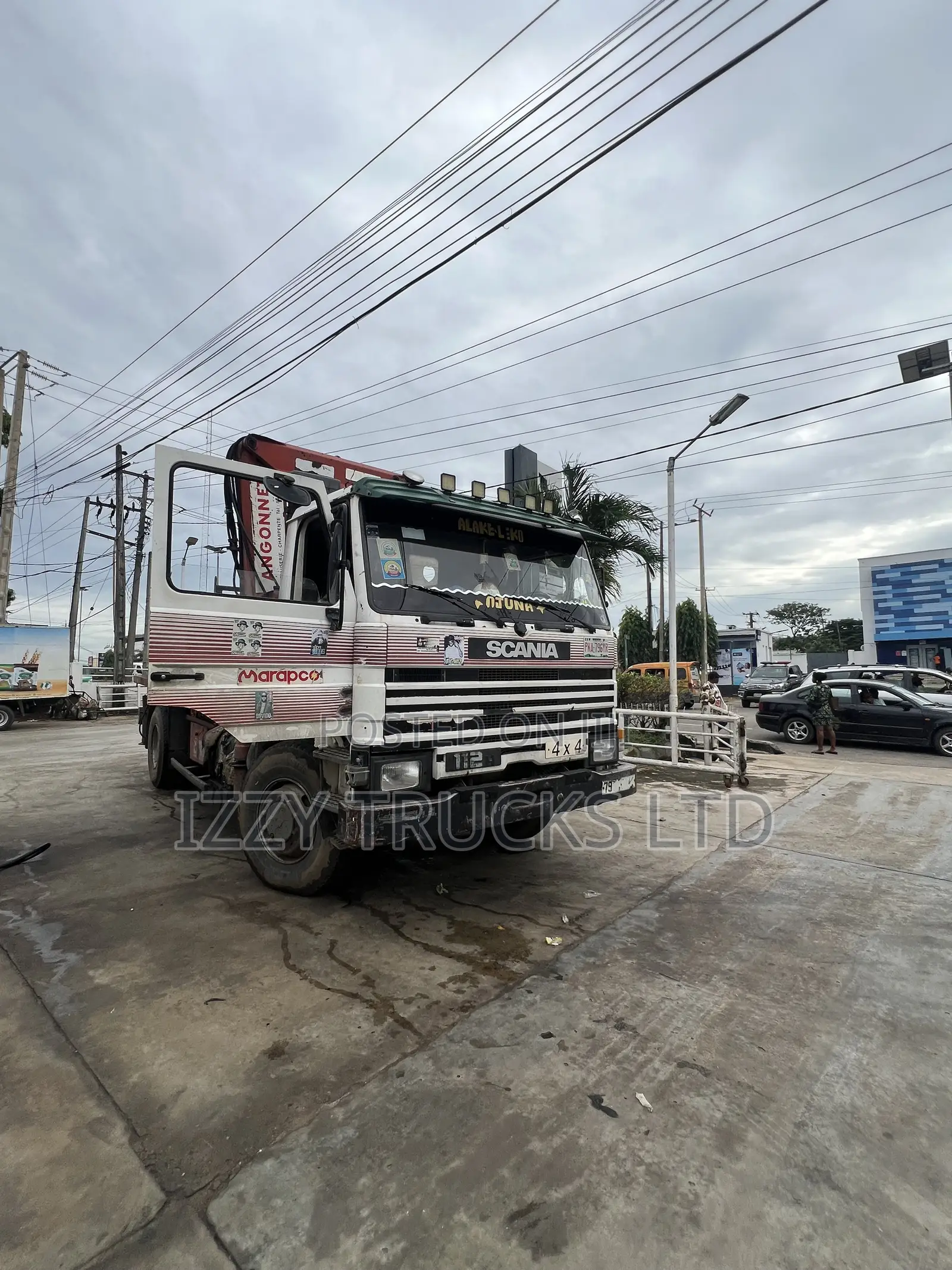 Self Loader Trucks Available for Rental