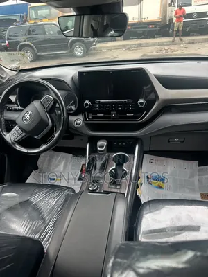 Toyota Highlander 2021 Black
