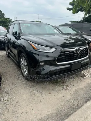Toyota Highlander 2021 Black