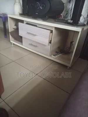 TV Shelves