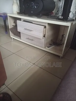 TV Shelves